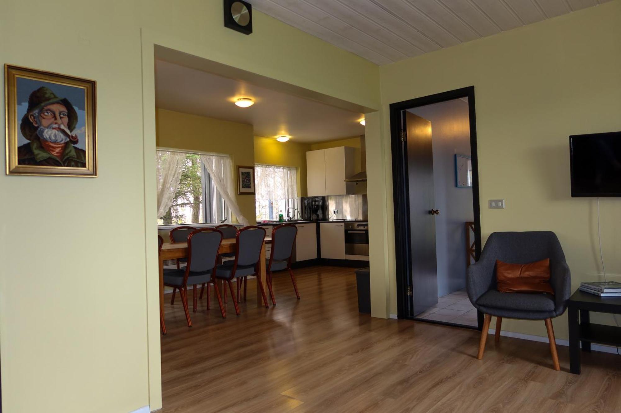 Hlidarbol Apartments Hlitharendi Extérieur photo