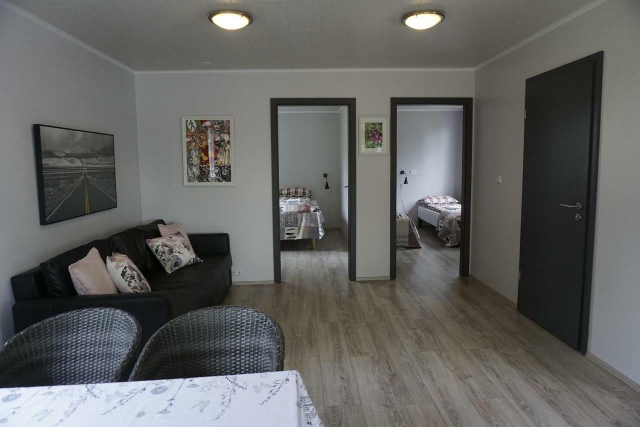 Hlidarbol Apartments Hlitharendi Extérieur photo
